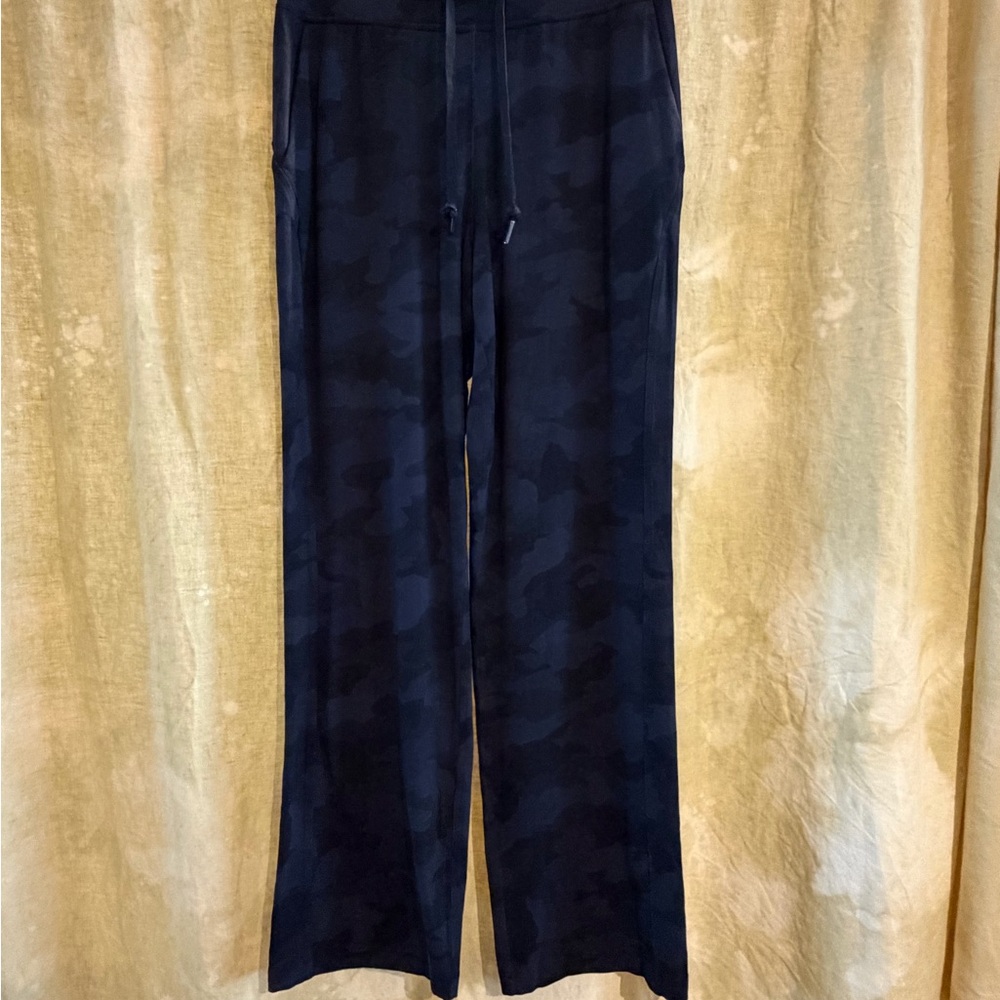 lululemon athletica Dark Camouflage Joggers